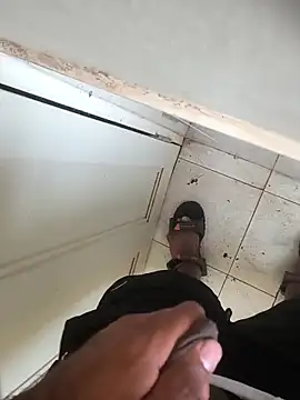 yourboy2000   online show from September 27, 2025, 10:32 am