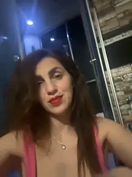 EmaSkyes online show from November 11, 2025, 7:30 pm