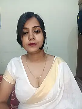 Snapshot of Miss-Riyasingh chatting on April 19, 2026, 6:10 pm Miss-Riyasingh online show from April 19, 2026, 6:10 pm