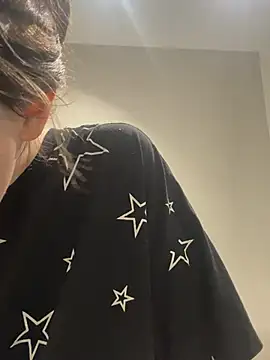 Snapshot of BelleSkye chatting on February 27, 2025, 3:29 am BelleSkye online show from February 27, 2025, 3:29 am