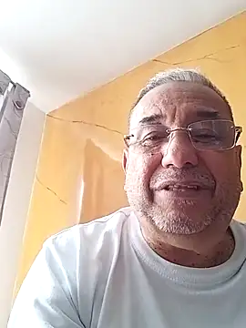 Snapshot of MATTHEW_MRANDA chatting on May 29, 2026, 4:13 pm MATTHEW MRANDA online show from May 29, 2026, 4:13 pm