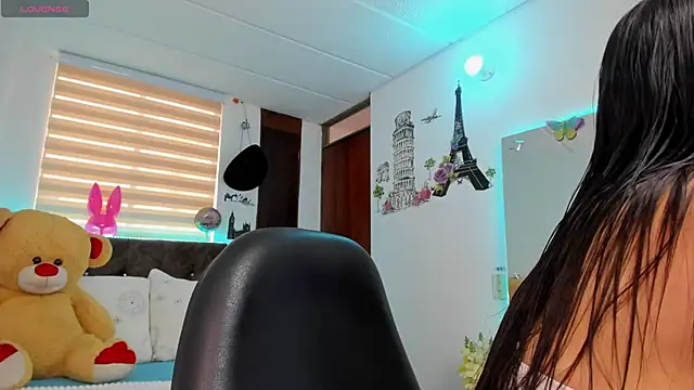 Luxxur69 online show from April 17, 2026, 5:05 pm