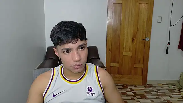 jonmaykolrose online show from November 11, 2025, 9:20 pm