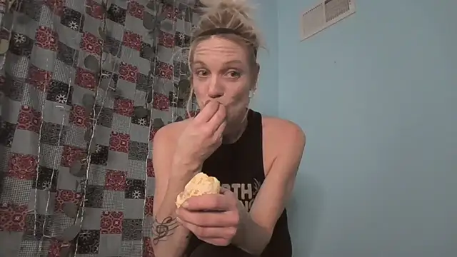 AddieAssets online show from February 3, 2025, 4:46 am