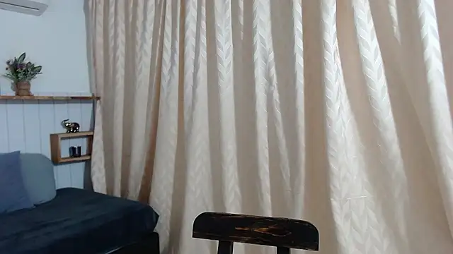 Snapshot of Sofi_Young_ chatting on December 2, 2024, 8:50 pm Sofi Young online show from December 2, 2024, 8:50 pm