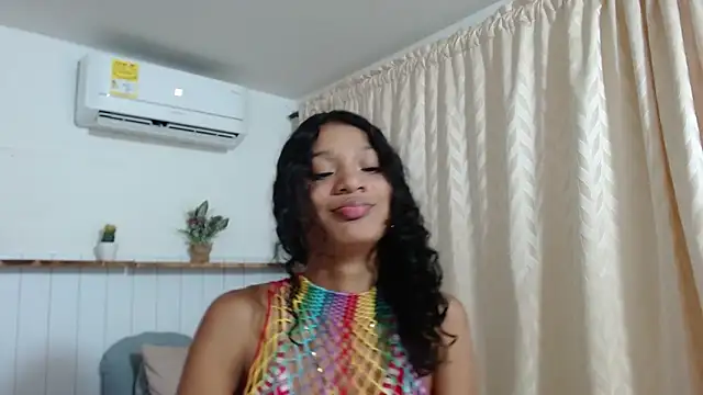 Snapshot of Sofi_Young_ chatting on December 10, 2024, 11:19 pm Sofi Young online show from December 10, 2024, 11:19 pm