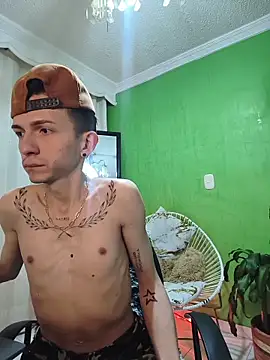 smallgiant27 online show from April 19, 2026, 8:37 am