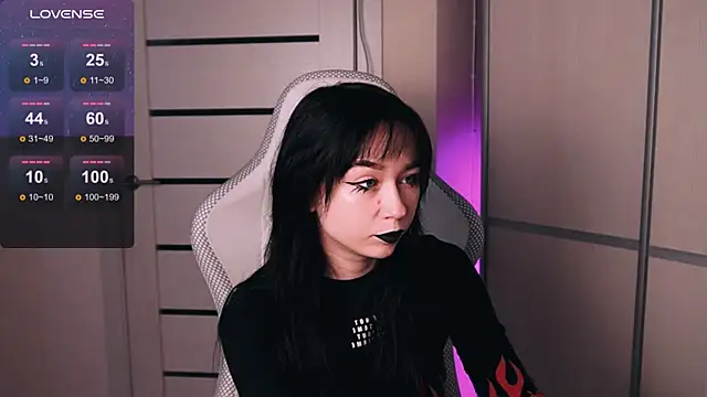 Snapshot of Kimiko__ chatting on June 9, 2026, 12:06 pm Kimiko online show from June 9, 2026, 12:06 pm