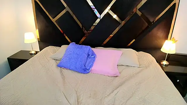 Amelie saenz online show from February 10, 2026, 7:46 pm