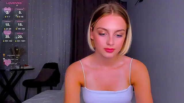 Snapshot of pretty_girlnextdoor chatting on January 1, 2025, 9:09 pm pretty girlnextdoor online show from January 1, 2025, 9:09 pm