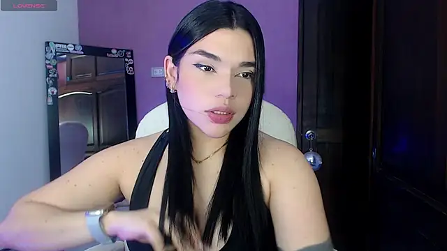 Veronica 111 online show from February 25, 2025, 3:42 am