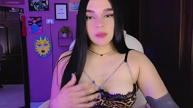 Veronica 111 online show from October 5, 2025, 1:18 am