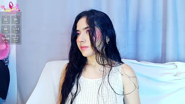 adara johnson   online show from November 20, 2025, 11:55 am