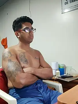 FitGeorge online show from November 8, 2025, 3:43 am