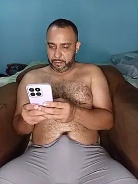 friendsloversex online show from June 25, 2026, 4:10 am