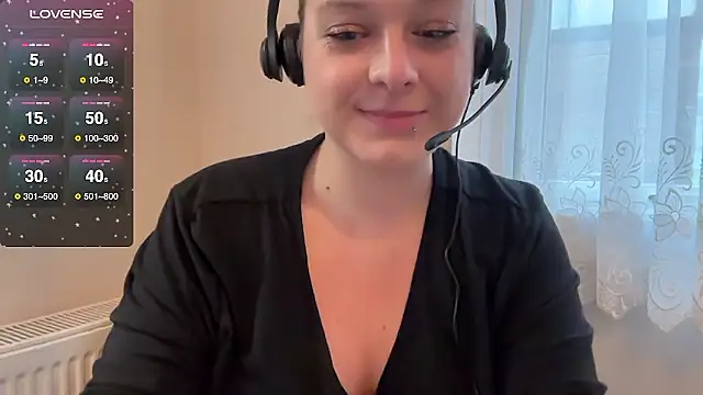 NaughtyWifeUK online show from January 8, 2026, 10:10 am