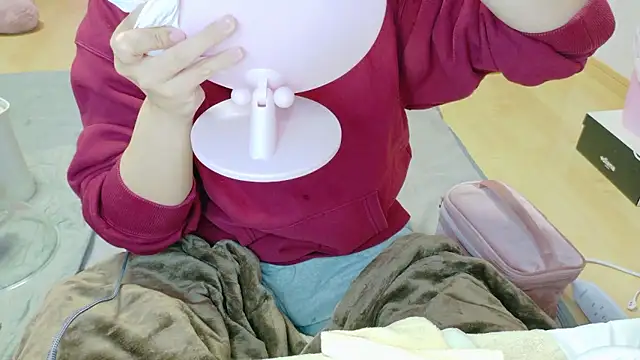  usya 2525 online show from December 2, 2025, 4:09 pm