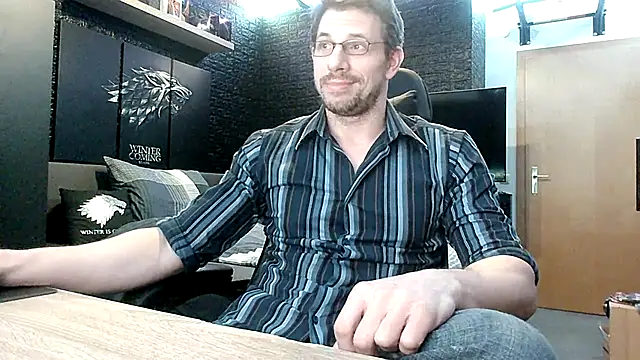 dreamwallker21 online show from December 22, 2025, 5:35 pm