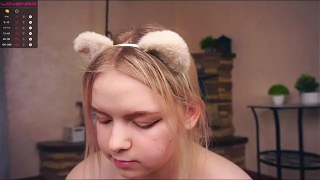 ZaraCreedon online show from March 21, 2025, 1:34 am