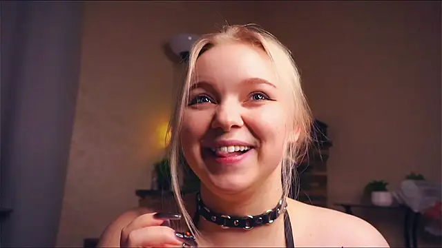 ZaraCreedon online show from March 23, 2025, 2:37 am