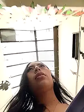 Snapshot of AlanaPetterson chatting on October 15, 2025, 3:53 pm AlanaPetterson online show from October 15, 2025, 3:53 pm