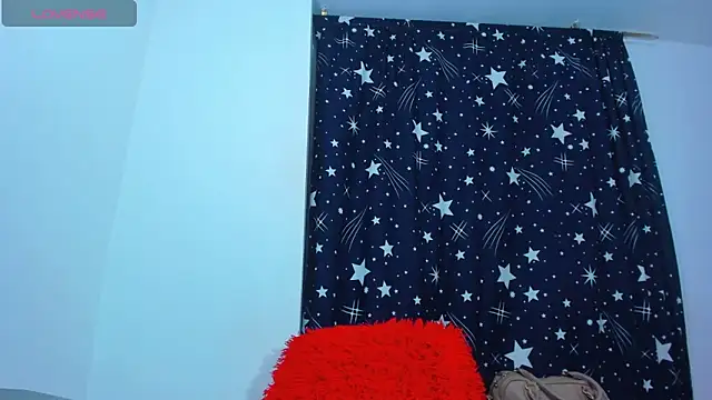 Snapshot of Perla_Hotcortes chatting on February 27, 2025, 2:57 am Perla Hotcortes online show from February 27, 2025, 2:57 am