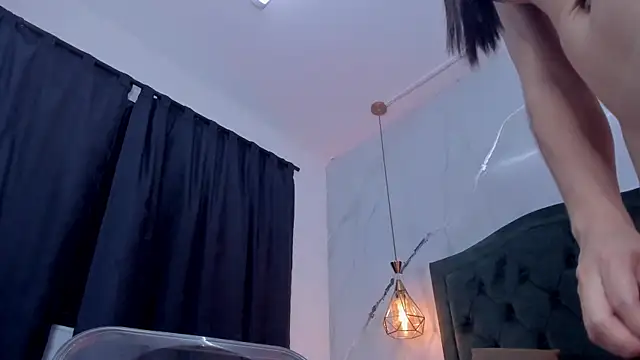 annyvans online show from December 17, 2025, 8:58 pm