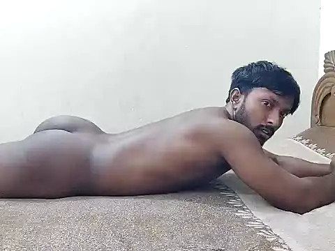 Snapshot of HunkyAriyan chatting on February 26, 2026, 3:45 pm HunkyAriyan online show from February 26, 2026, 3:45 pm