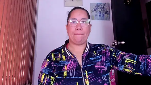 alondrabigtits online show from February 18, 2026, 12:23 pm