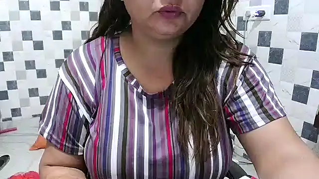 Snapshot of bhabhi_jaan11 chatting on April 2, 2026, 6:31 am bhabhi jaan11 online show from April 2, 2026, 6:31 am