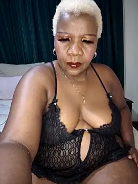 Snapshot of dirasweetlipsxx chatting on March 4, 2026, 9:22 pm dirasweetlipsxx online show from March 4, 2026, 9:22 pm