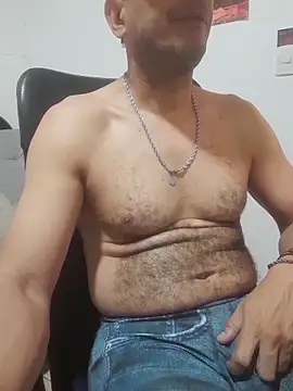 latinmartin73 online show from November 26, 2025, 3:45 pm