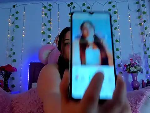 dulcevegga online show from January 8, 2026, 2:17 am