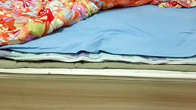 huzi518 online show from October 20, 2025, 11:55 am