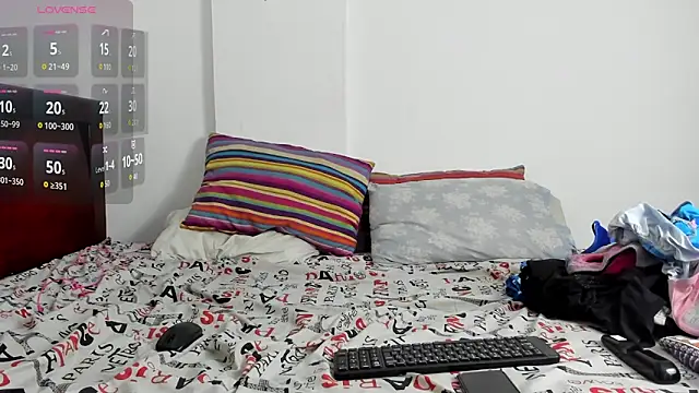 Snapshot of ashvsterry chatting on December 2, 2025, 6:26 am ashvsterry online show from December 2, 2025, 6:26 am