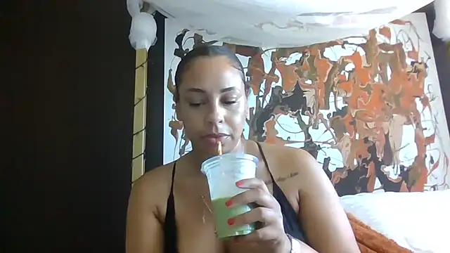 Snapshot of bigbootyjayda chatting on May 25, 2026, 2:27 pm bigbootyjayda online show from May 25, 2026, 2:27 pm