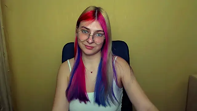 Luna Lush  online show from March 1, 2025, 10:55 am