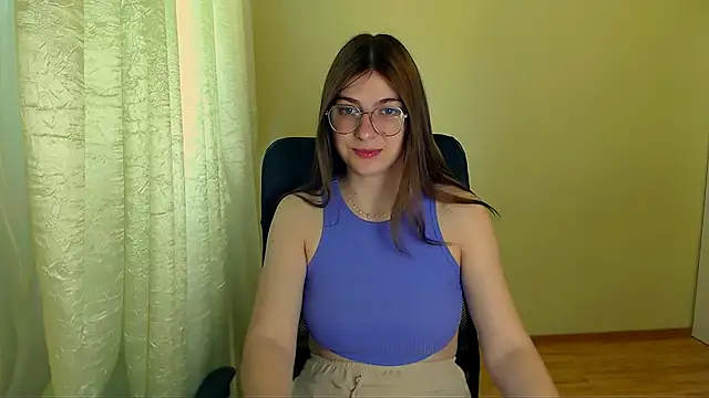 Snapshot of Luna_Lush_ chatting on June 25, 2026, 8:19 am Luna Lush online show from June 25, 2026, 8:19 am