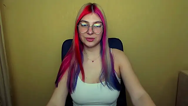 Luna Lush  online show from March 1, 2025, 7:19 am