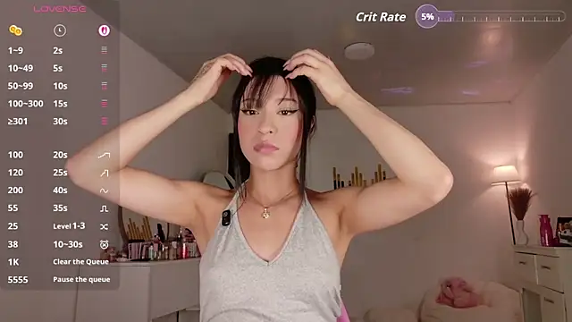 Snapshot of Sarah_cam06 chatting on February 5, 2026, 12:50 am Sarah cam06 online show from February 5, 2026, 12:50 am