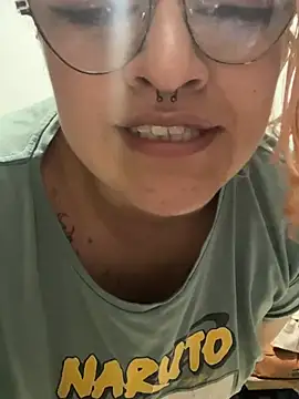 SophiaWeestt99 online show from April 12, 2026, 5:00 am