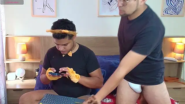 thiagowes online show from October 31, 2025, 5:42 pm