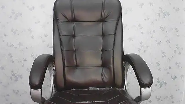 collage hoty online show from February 11, 2026, 2:55 am