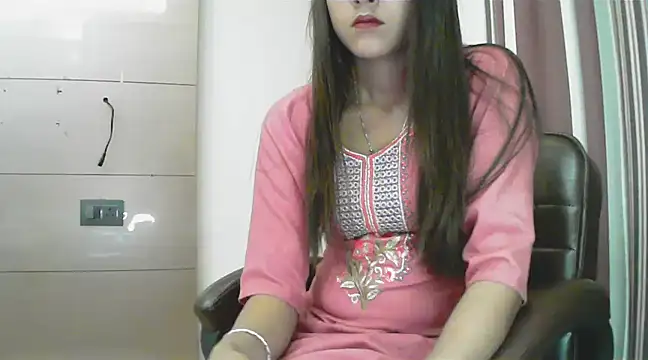 Snapshot of collage_hoty chatting on March 5, 2025, 11:38 pm collage hoty online show from March 5, 2025, 11:38 pm