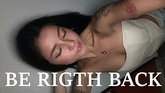 Hannah Barker online show from February 12, 2025, 1:59 pm