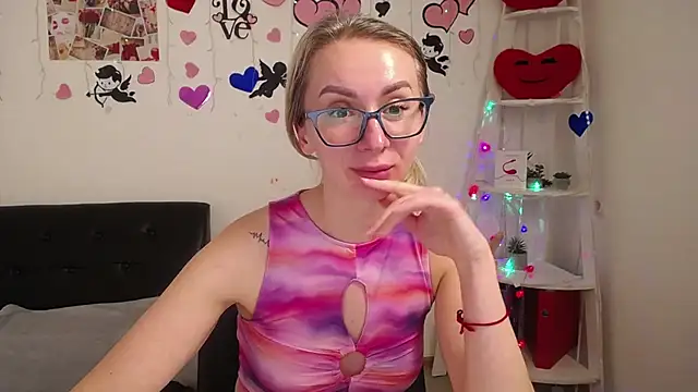 VasilisaSii online show from February 24, 2025, 12:16 pm