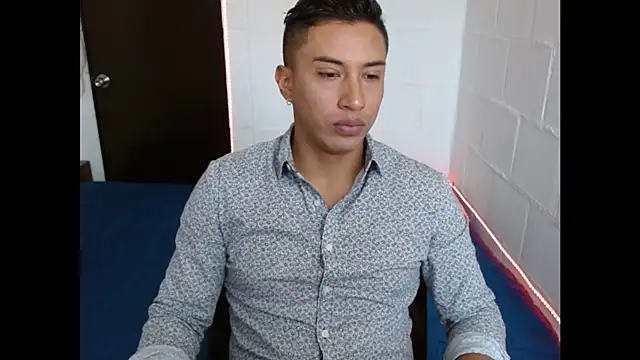 Davixx258 online show from February 5, 2025, 2:05 pm