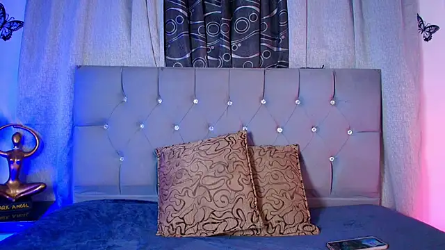 meggan 77 online show from December 18, 2025, 2:38 am