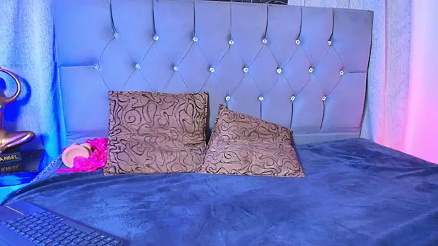 meggan 77 online show from November 30, 2025, 8:26 am