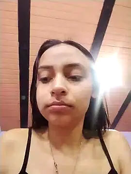 emma ambar online show from March 8, 2025, 11:28 pm